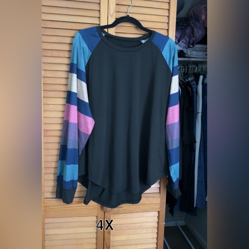 SHEIN  Black Raglan Sweatshirt